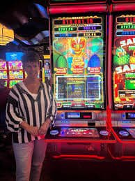 crazy slots ဘောလုံးလောင်းကစား Myanmar